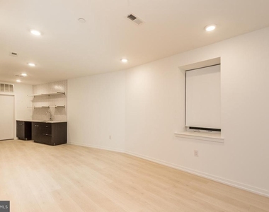 1247 N 27th Street - Photo Thumbnail 6