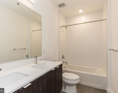 1247 N 27th Street - Photo Thumbnail 10