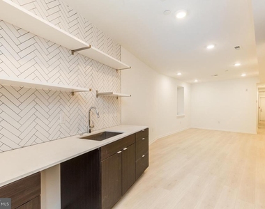 1247 N 27th Street - Photo Thumbnail 2