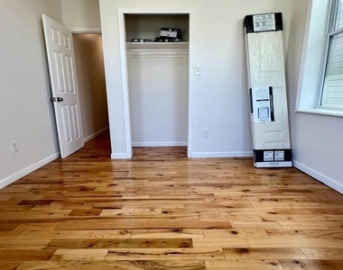 2131 W Master Street - Photo Thumbnail 10