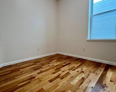2131 W Master Street - Photo Thumbnail 7