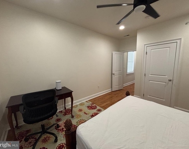 4080 Spring Garden St - Photo Thumbnail 17