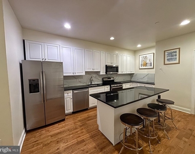 4080 Spring Garden St - Photo Thumbnail 1