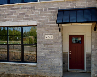 2704 S Spurway Drive - Photo Thumbnail 1