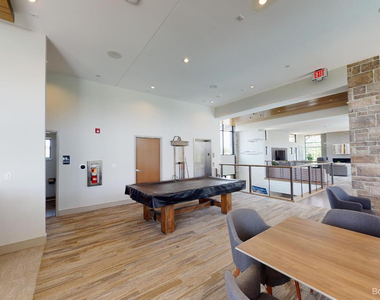 2704 S Spurway Drive - Photo Thumbnail 43