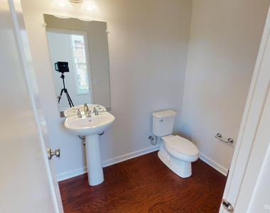 2704 S Spurway Drive - Photo Thumbnail 11
