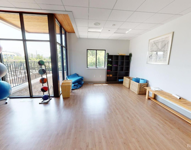 2704 S Spurway Drive - Photo Thumbnail 35