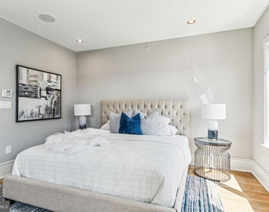706 Latona Street - Photo Thumbnail 19