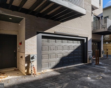 706 Latona Street - Photo Thumbnail 2