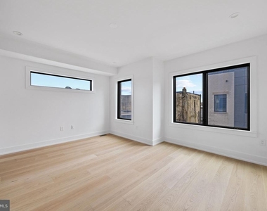 706 Latona Street - Photo Thumbnail 15