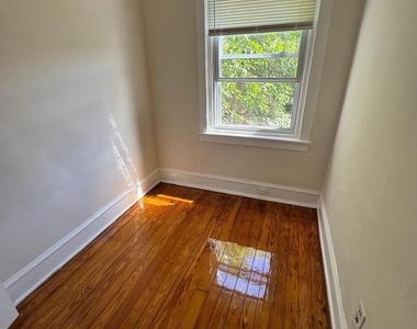 2617 S 68th Street - Photo Thumbnail 6