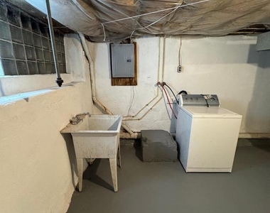 2617 S 68th Street - Photo Thumbnail 8