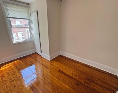 2617 S 68th Street - Photo Thumbnail 5