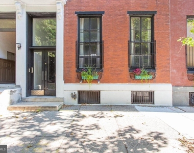 1817 Pine Street - Photo Thumbnail 1