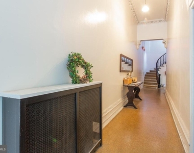 1817 Pine Street - Photo Thumbnail 3