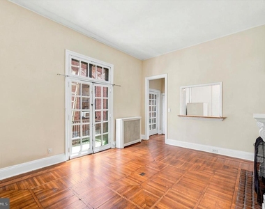 1817 Pine Street - Photo Thumbnail 10