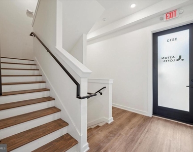 2513 N Howard Street - Photo Thumbnail 12