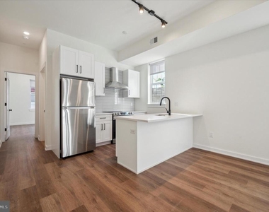 2513 N Howard Street - Photo Thumbnail 2