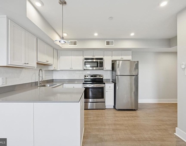 502 Gerhard Street - Photo Thumbnail 3