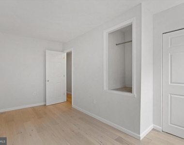 2143 E Albert Street - Photo Thumbnail 6