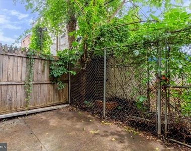 2143 E Albert Street - Photo Thumbnail 12