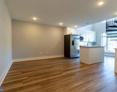 3965 Lancaster Avenue - Photo Thumbnail 1