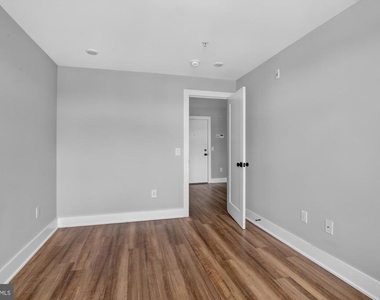 3965 Lancaster Avenue - Photo Thumbnail 17