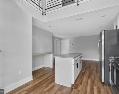 3965 Lancaster Avenue - Photo Thumbnail 13