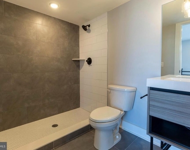 3965 Lancaster Avenue - Photo Thumbnail 16