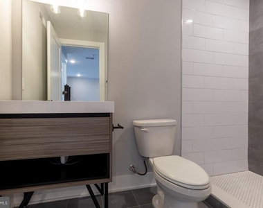 3965 Lancaster Avenue - Photo Thumbnail 8
