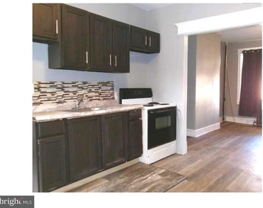 3813 N 8th Street - Photo Thumbnail 3