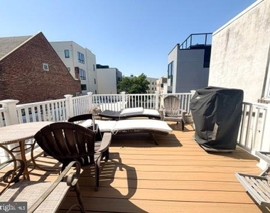 1618 Fitzwater Street - Photo Thumbnail 3