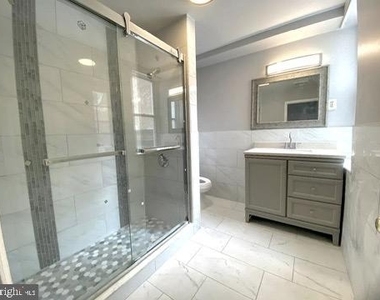 1618 Fitzwater Street - Photo Thumbnail 8