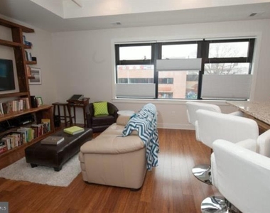 551 N Lawrence Street - Photo Thumbnail 7
