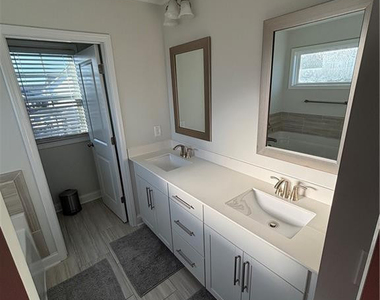 5355 Debut Avenue - Photo Thumbnail 37