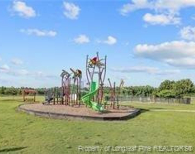 5355 Debut Avenue - Photo Thumbnail 5