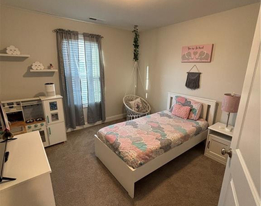 5355 Debut Avenue - Photo Thumbnail 24