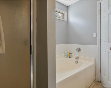 2232 Cliff Swallow Drive - Photo Thumbnail 6