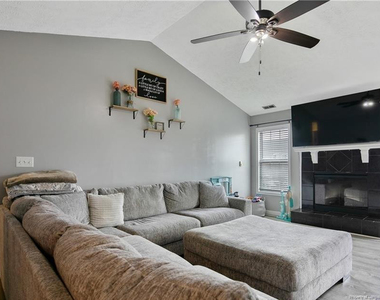 2232 Cliff Swallow Drive - Photo Thumbnail 3