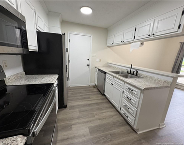 491 Oates Drive - Photo Thumbnail 6
