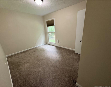 491 Oates Drive - Photo Thumbnail 14