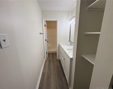 491 Oates Drive - Photo Thumbnail 12