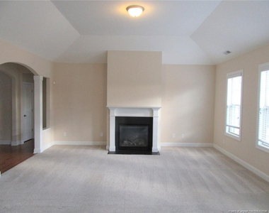 512 Rossendale Drive - Photo Thumbnail 15