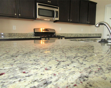 512 Rossendale Drive - Photo Thumbnail 12