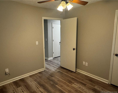 112 Thornbird Drive - Photo Thumbnail 18