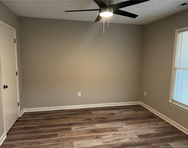 112 Thornbird Drive - Photo Thumbnail 4