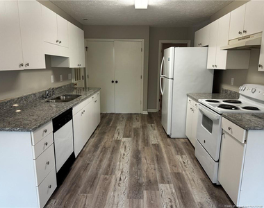 112 Thornbird Drive - Photo Thumbnail 9