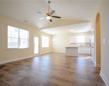 154 Heatherwood Drive - Photo Thumbnail 5