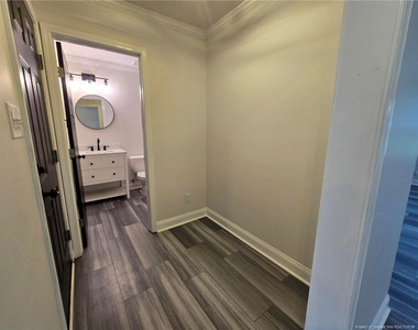 102 Whistling Pines Drive - Photo Thumbnail 9