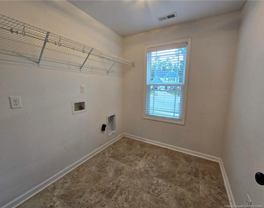 102 Whistling Pines Drive - Photo Thumbnail 28